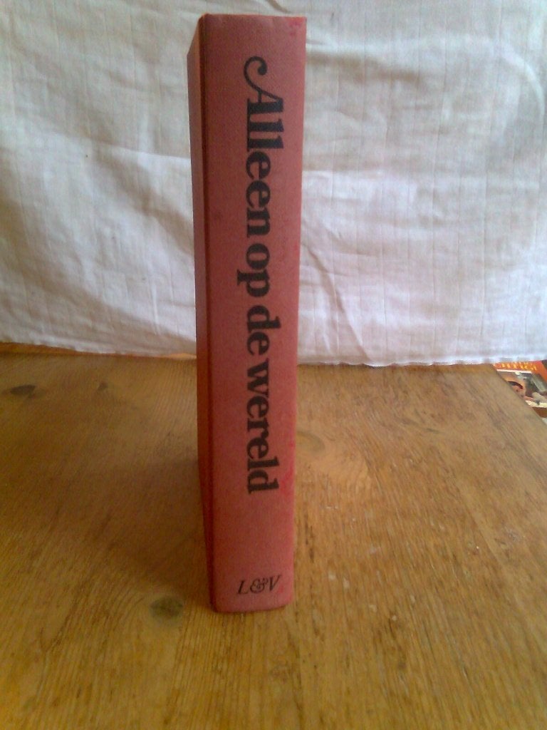 Alleen op de wereld,  door Hector Malot, Ophalen of Verzenden, Gelezen