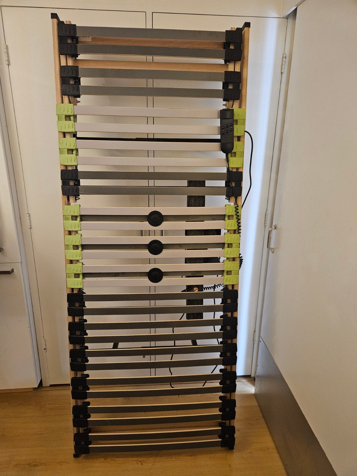 2x elektrisch verstelbare lattenbodems, 80x200 cm, Ophalen, Eenpersoons, Zo goed als nieuw, 80 cm