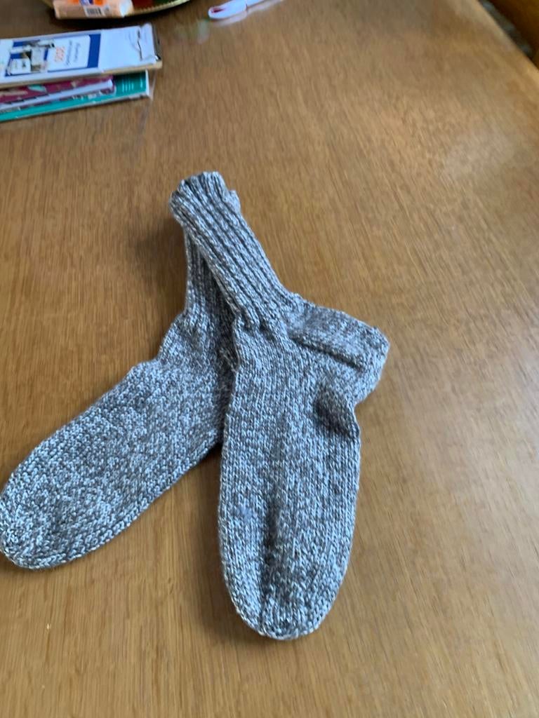 Eigen gebreide sokken - nieuw, ongedragen, Ophalen of Verzenden, Nieuw, Maat 43 t/m 46, Overige kleuren