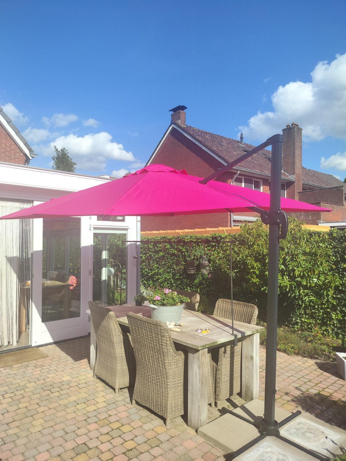 Happy Garden zweefparasol 3x3 meter roze, Ophalen of Verzenden, Zo goed als nieuw, 3 tot 4 meter, Zweefparasol