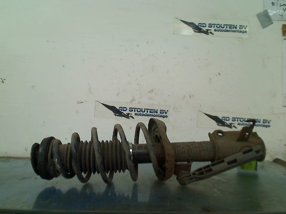 Veerpoot Links Voor Opel Astra J (PC6/PD6/PE6/PF6) 2010, Gebruikt, Bahnhofsplatz, Rüsselsheim am Main 65423, , Duitsland, Opel