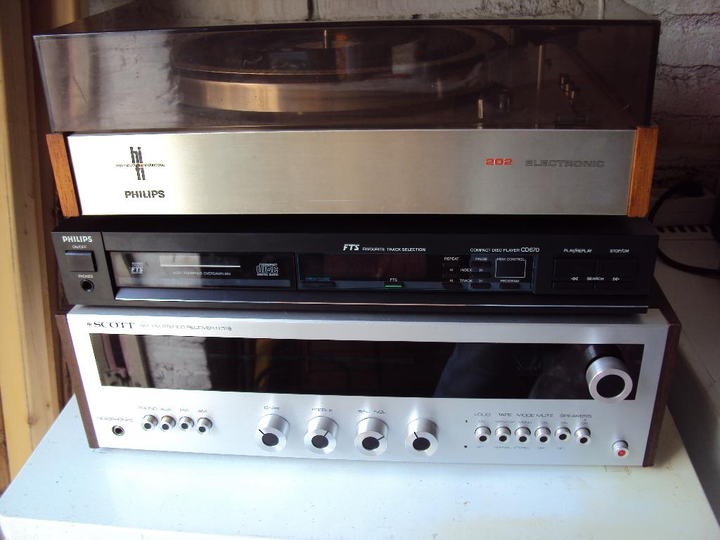 Scott-Philips-Pioneer. Partij audio. In 1 koop. Goed lezen !, Audio, Tv en Foto, Stereo-sets, Ophalen, Cd-speler, Sony, Losse componenten