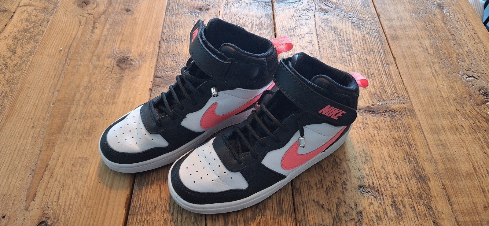 Roze Nike sneakers - Maat 38,5, Ophalen of Verzenden, Zo goed als nieuw, Zwart