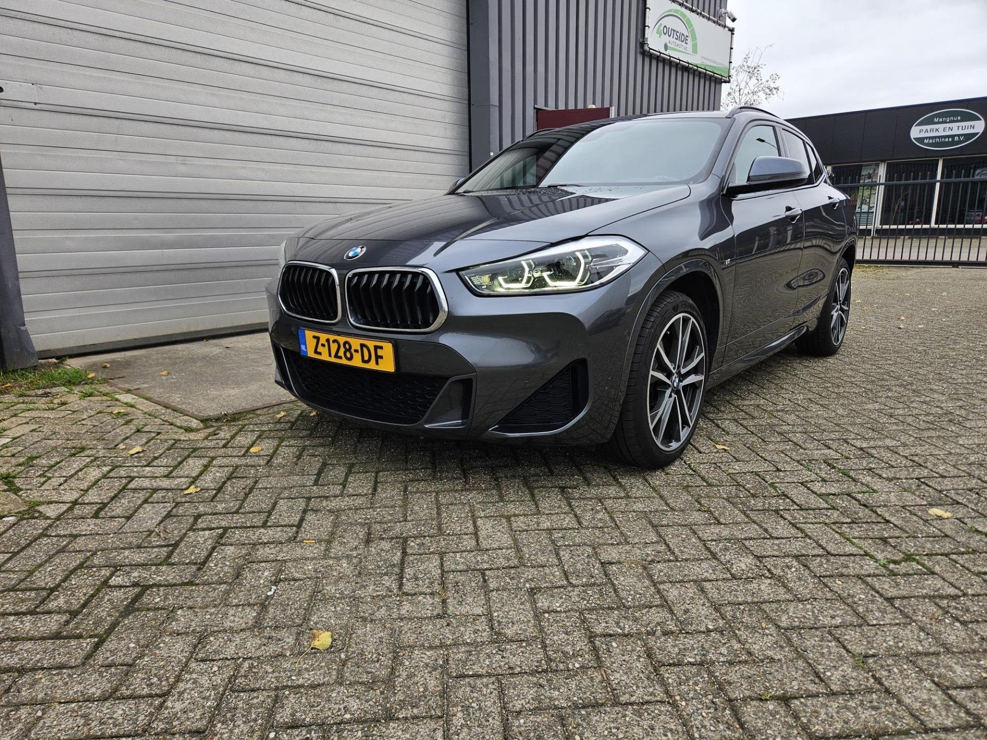BMW X2 xDrive20i High Executive, Auto's, Automaat, 1998 cc, Gebruikt, 2000 kg