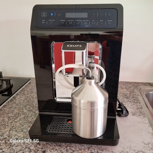 KRUPS COFFEE FULL AUTOMAAT EA 893810 (defect), Witgoed en Apparatuur, Koffiezetapparaten, Gebruikt, Espresso apparaat, 10 kopjes of meer
