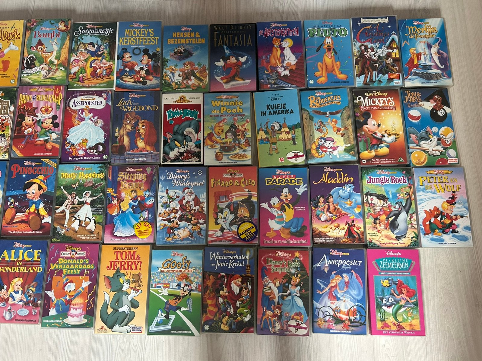 Zeer grote collectie videobanden Disney, Alle leeftijden, Ophalen, Gebruikt