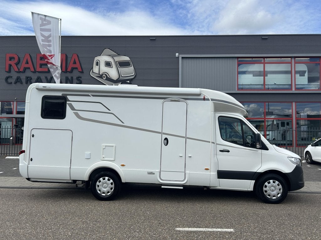 Hymer B-MC T 600 Automaat, Fietsdrager, Tv, Schotel, Caravans en Kamperen, Campers, Automaat, Koelkast, Ringverwarming, Bedrijf