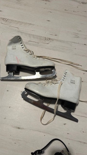 Freetime kunstschaatsen, maat 41, Overige merken, Gebruikt, Ophalen of Verzenden, Kunstschaatsen