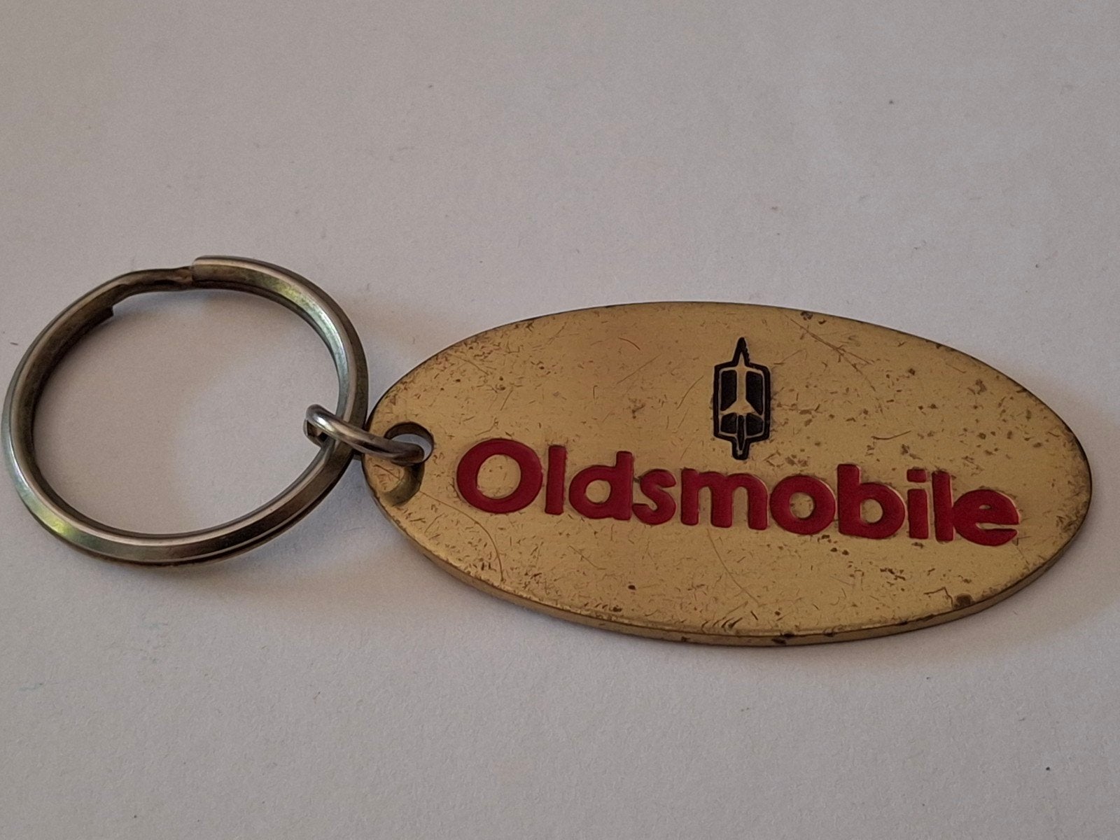 Oldsmobile auto sleutelhanger, Ophalen of Verzenden, Zo goed als nieuw, Merk