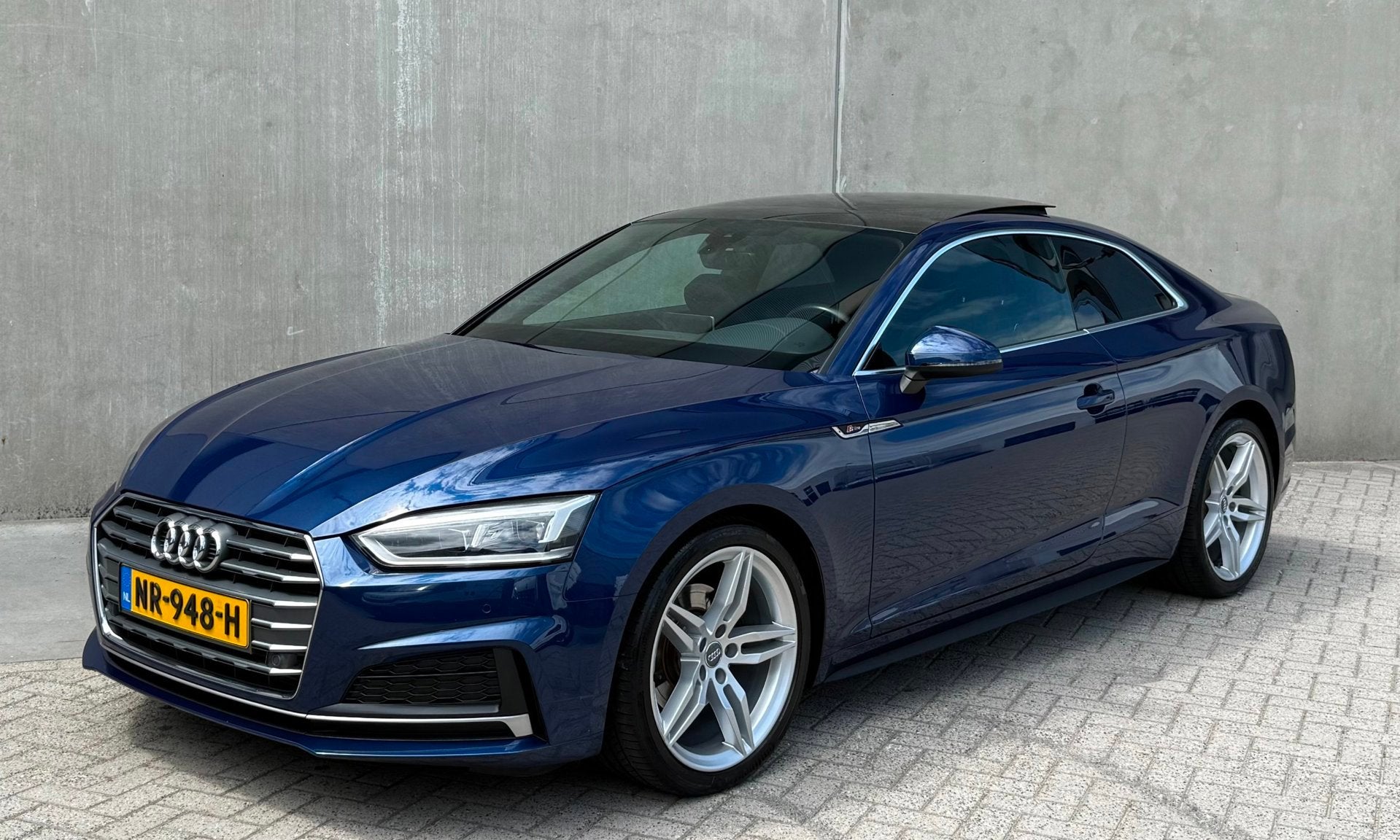 Audi A5 Coupé 2.0 TFSI ultra Launch Edi S 2017 Blauw PANO, Auto's, Audi, Euro 6, 1984 cc, Leder en Stof, Origineel Nederlands