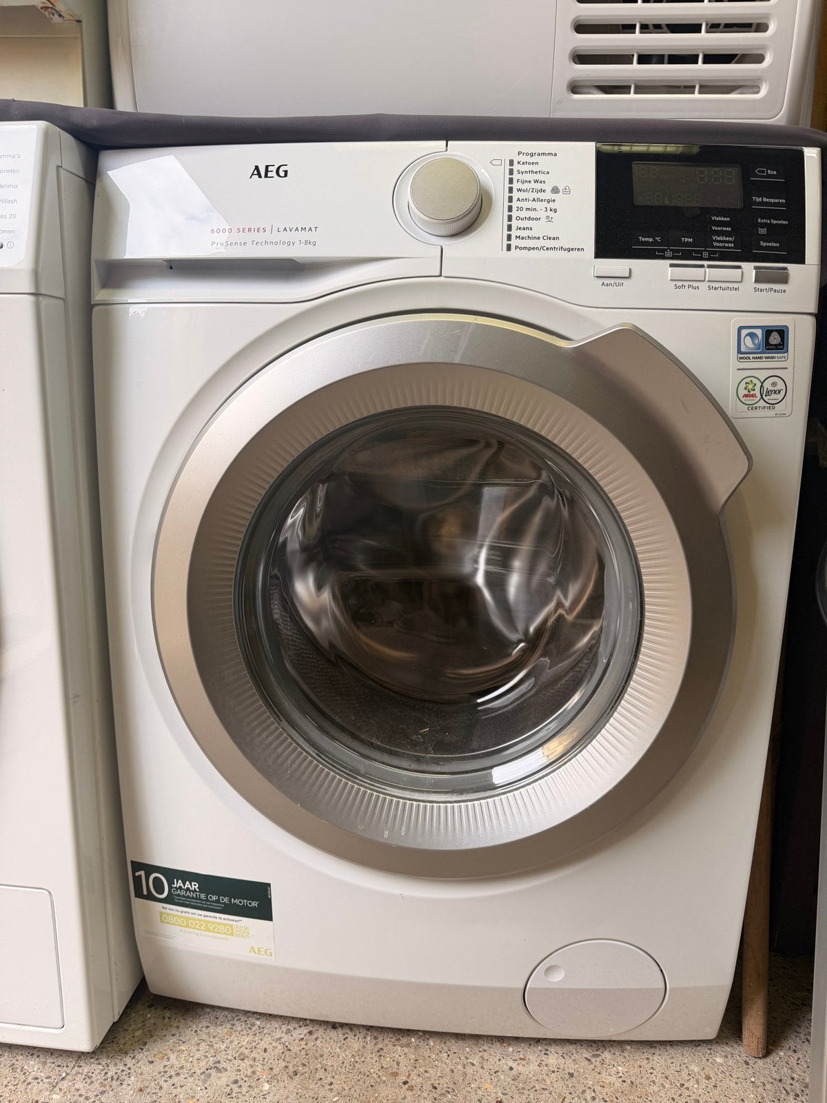 AEG Lavamat 6000 Series  ProSense (staat op de begane grond), Witgoed en Apparatuur, Wasmachines, Zo goed als nieuw, Voorlader