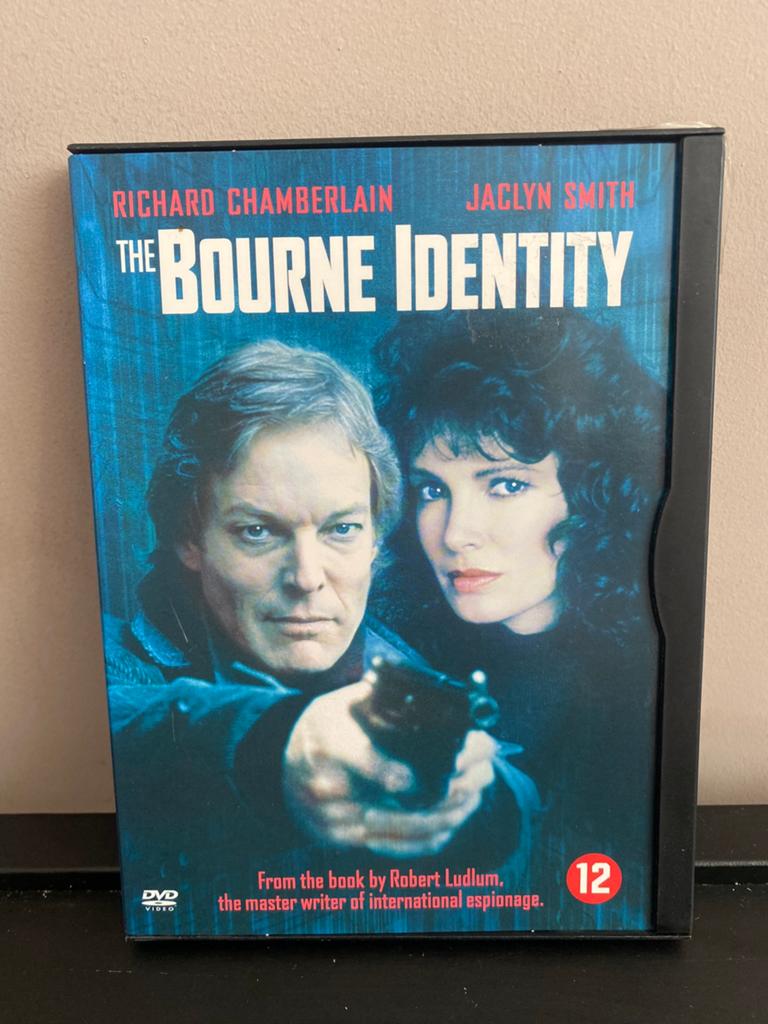The Bourne Identity, Vanaf 12 jaar, Ophalen of Verzenden, Zo goed als nieuw, Actiethriller
