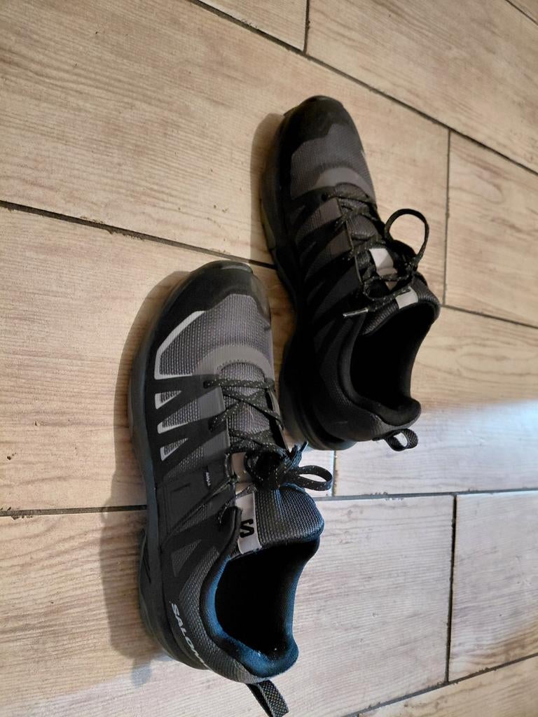 Salomon wandelschoenen - vier keer gedragen, Sport en Fitness, Bergsport en Wandelen, Ophalen