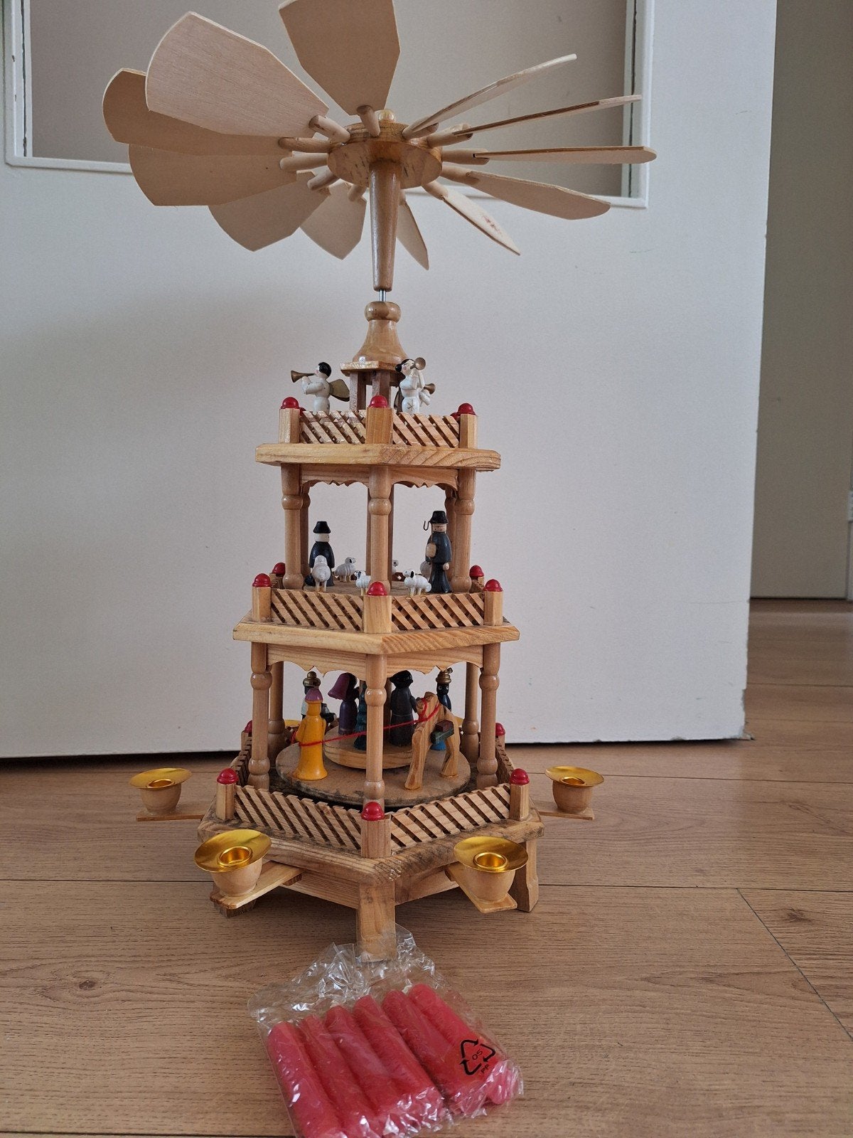 Vintage houten kerst piramide, Ophalen of Verzenden, Zo goed als nieuw