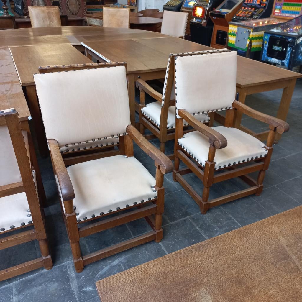 OPRUIMING kasteelstoelen en eiken tafels, Antiek en Kunst, Antiek | Meubels | Stoelen en Banken, Ophalen