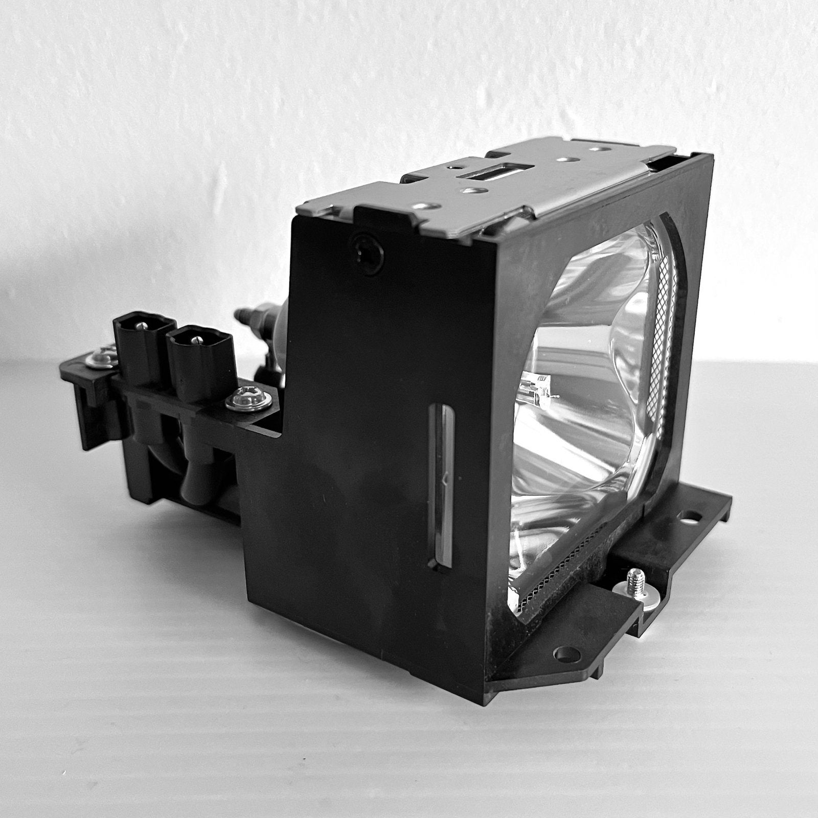 2 originele Sony projectorlampen, type LMP-P200 en LMP-P202, Ophalen, Zo goed als nieuw