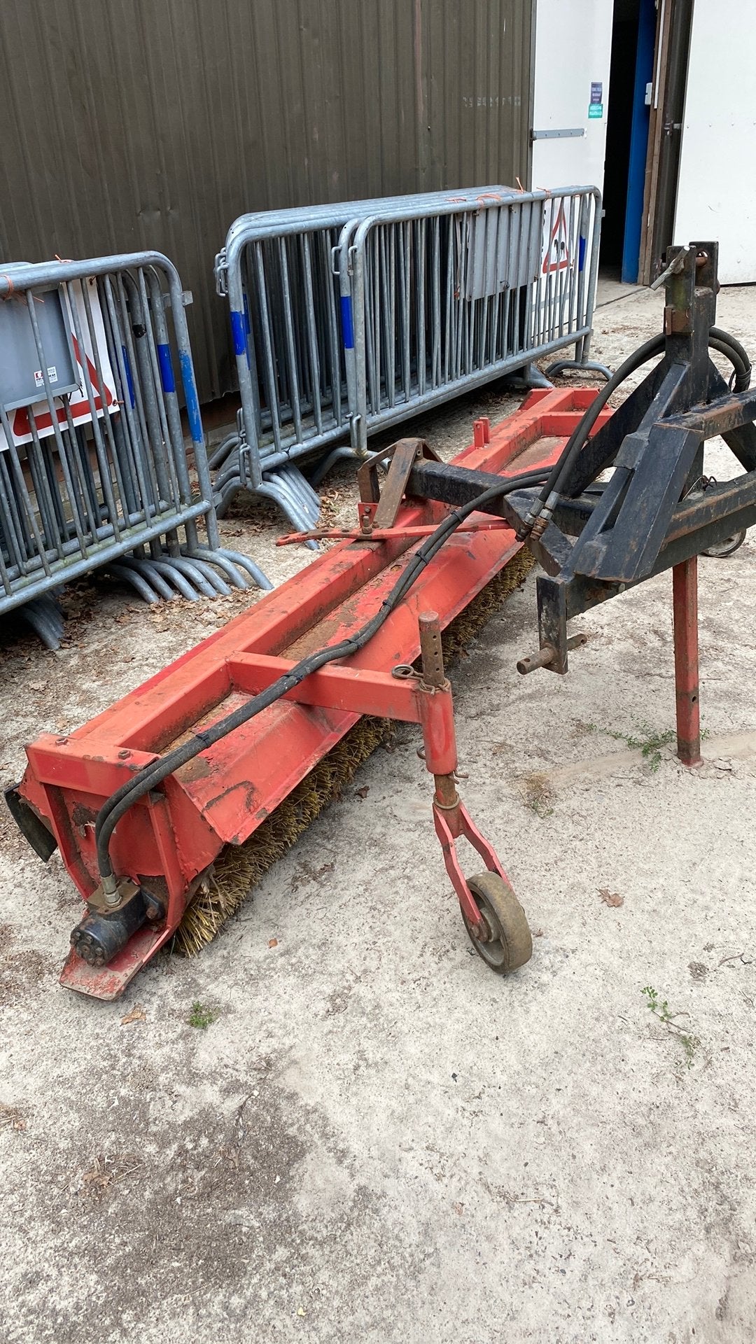 Veegmachine, Ophalen