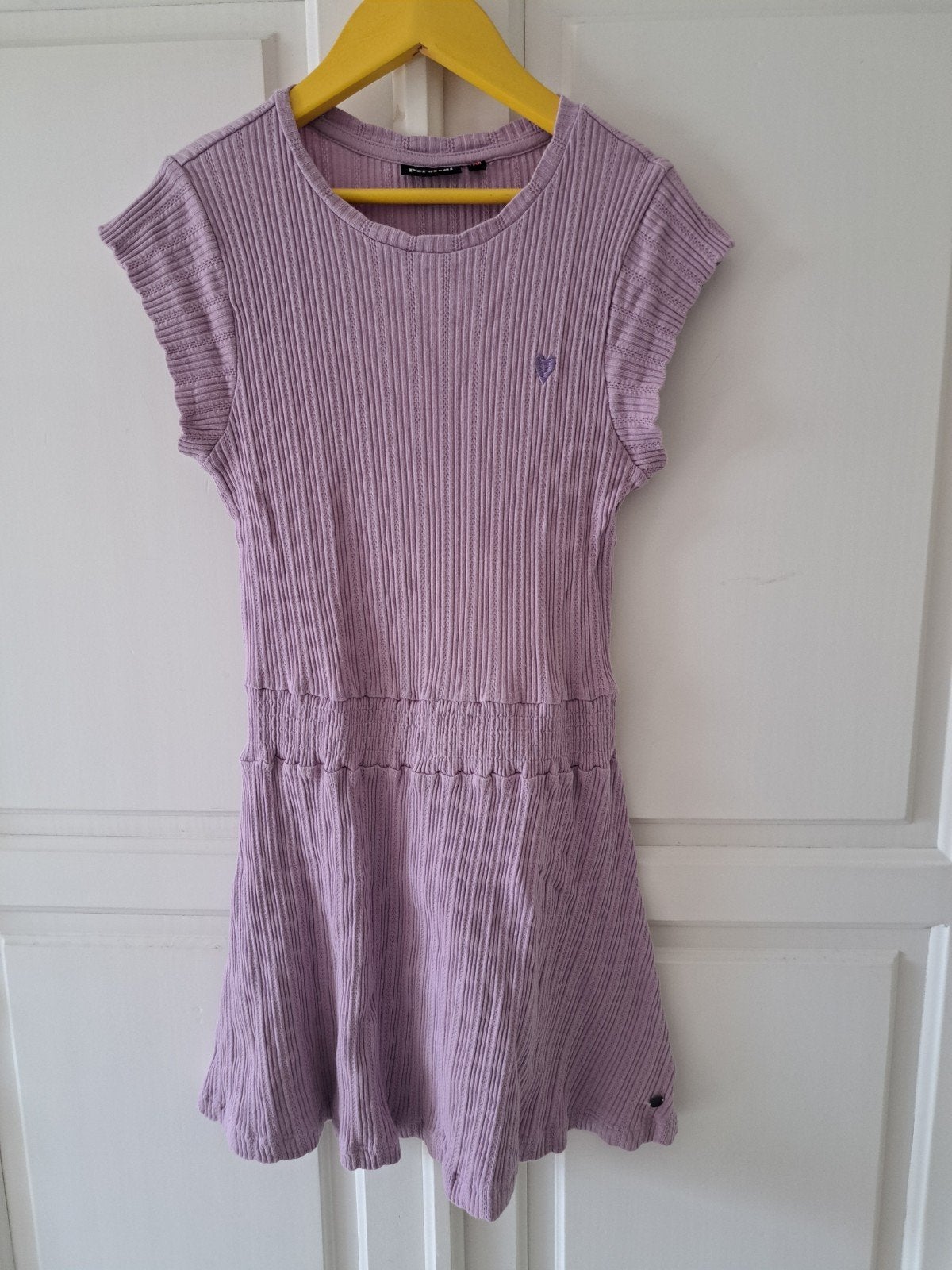 Lila geribbelde jurk (Persival) 140/146, Kinderen en Baby's, Kinderkleding | Maat 140, Persival, Meisje, Ophalen of Verzenden