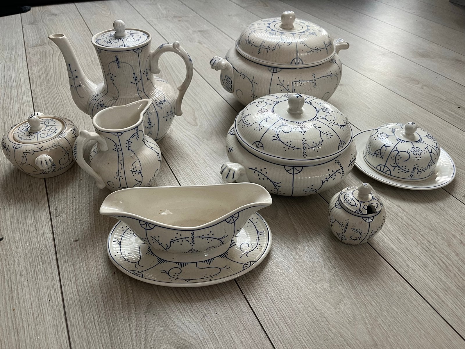 Villeroy en Boch Copenhaguen, soepkom, botervloot etc, Ophalen