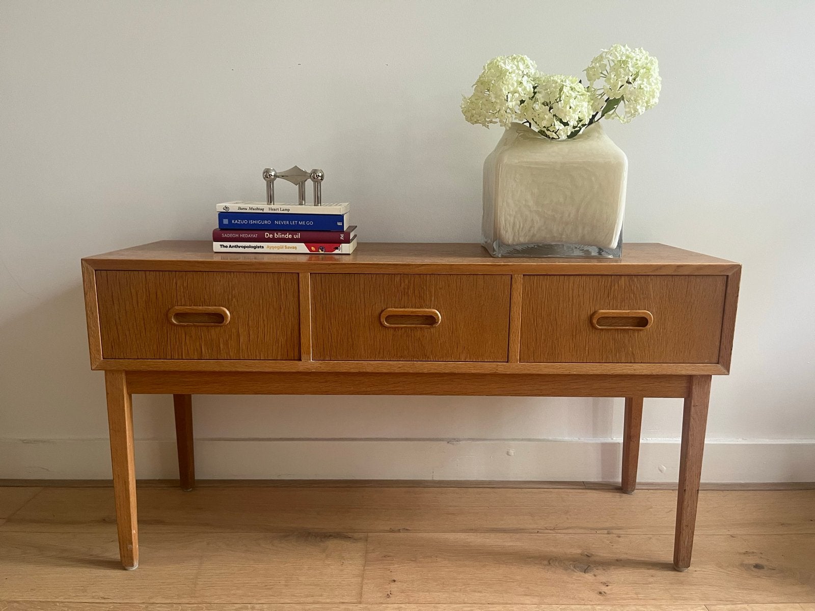 Vintage houten kastje Deens design, 45 tot 60 cm, Ophalen of Verzenden, Zo goed als nieuw, Rechthoekig