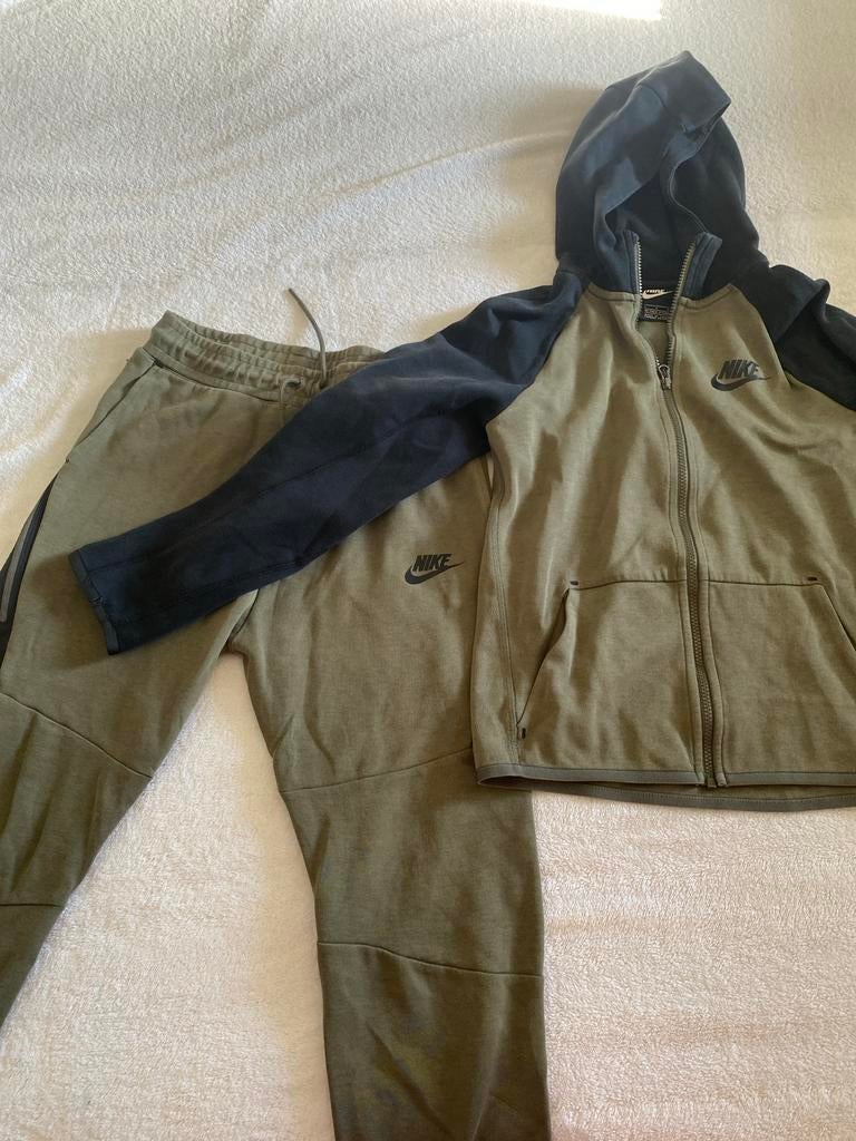 Nike Tech Fleece trainingspak - Groen/Zwart, Ophalen of Verzenden, Gebruikt, Jongen