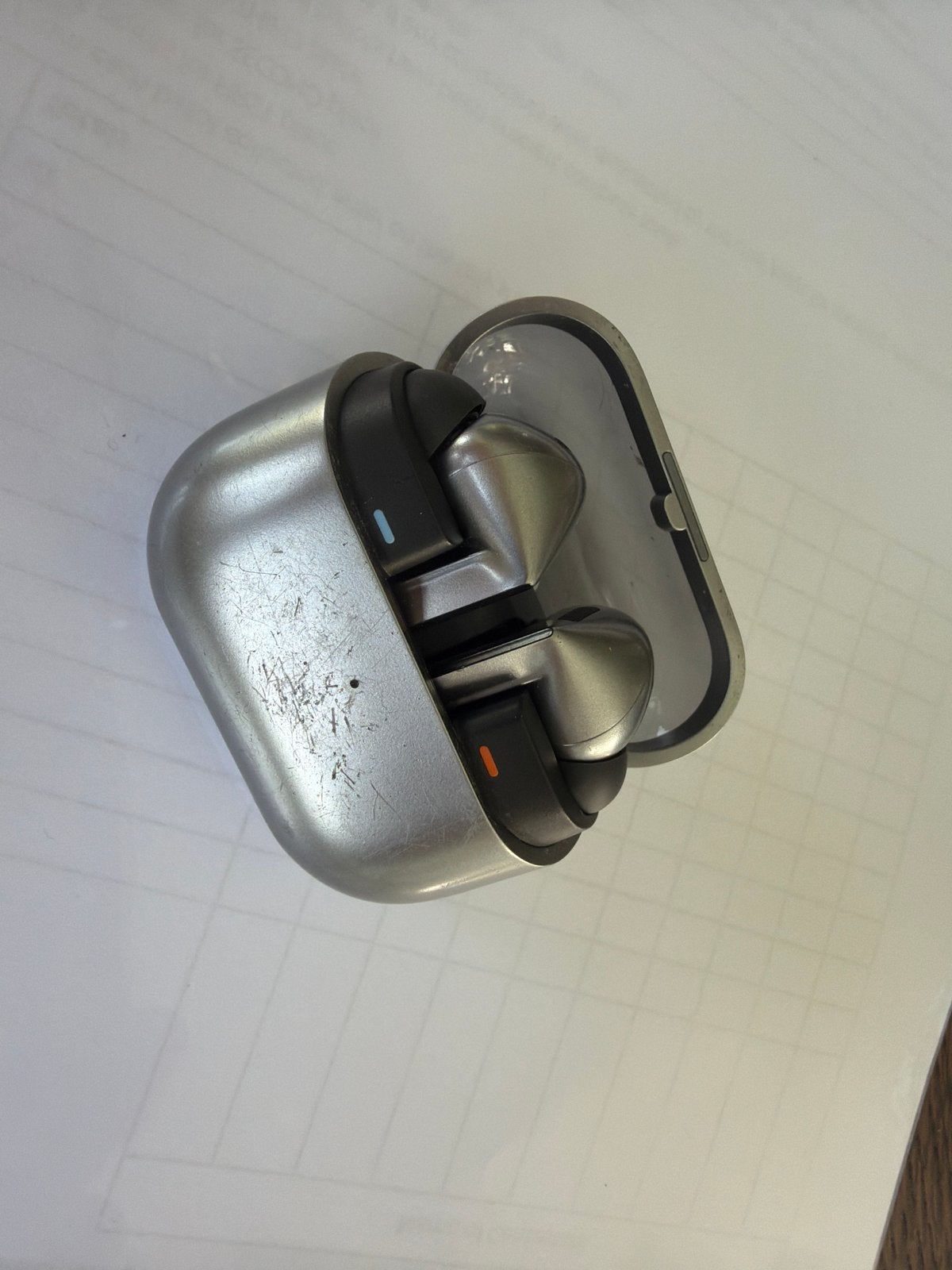 Samsung Galaxy Buds Pro 3 (Zilver), Telecommunicatie, Gebruikt, In gehoorgang (in-ear), Actieve ruisonderdrukking, Zilver