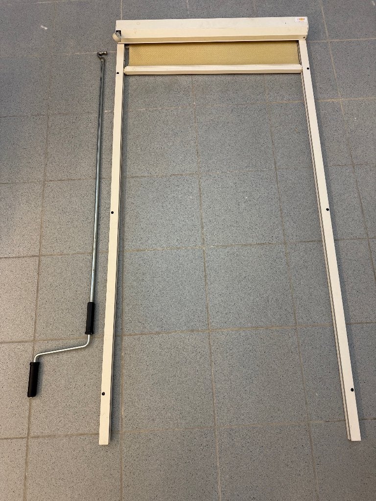 2 werkende screens crème afm. 81,5 x 164 cm, met spindel, Ophalen, Gebruikt, Minder dan 250 cm, 150 tot 300 cm