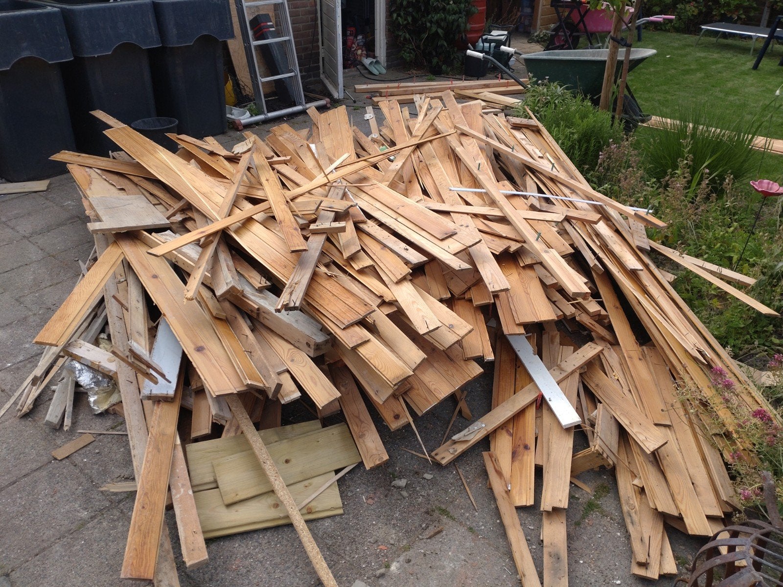 Grote partij gebruikt hout, diverse planken., Ophalen, Gebruikt, Grenen, Balk
