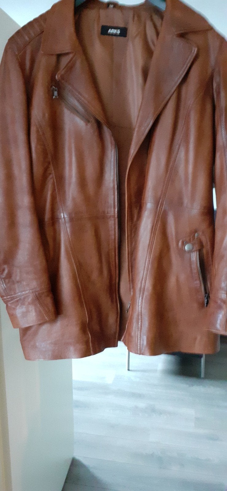 2 leren Damesjassen, Ophalen, Bruin, Maat 46/48 (XL) of groter, Zo goed als nieuw