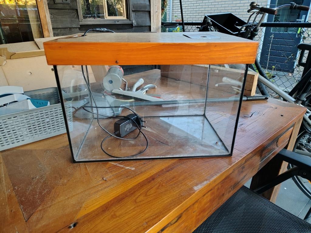 20 liter aquarium met licht, Dieren en Toebehoren, Ophalen of Verzenden