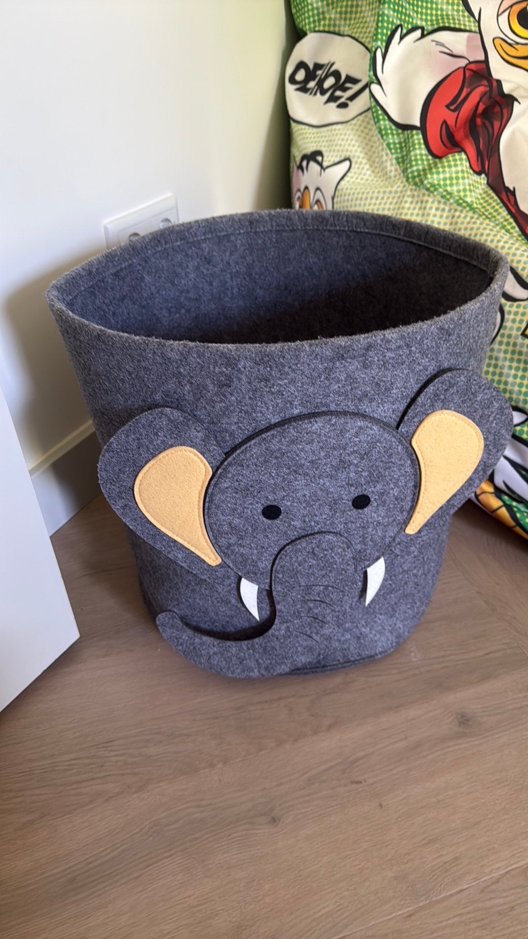 Opbergmand/speelgoedmand olifant, Huis en Inrichting, Ophalen of Verzenden, Zo goed als nieuw, Rond, Overige materialen
