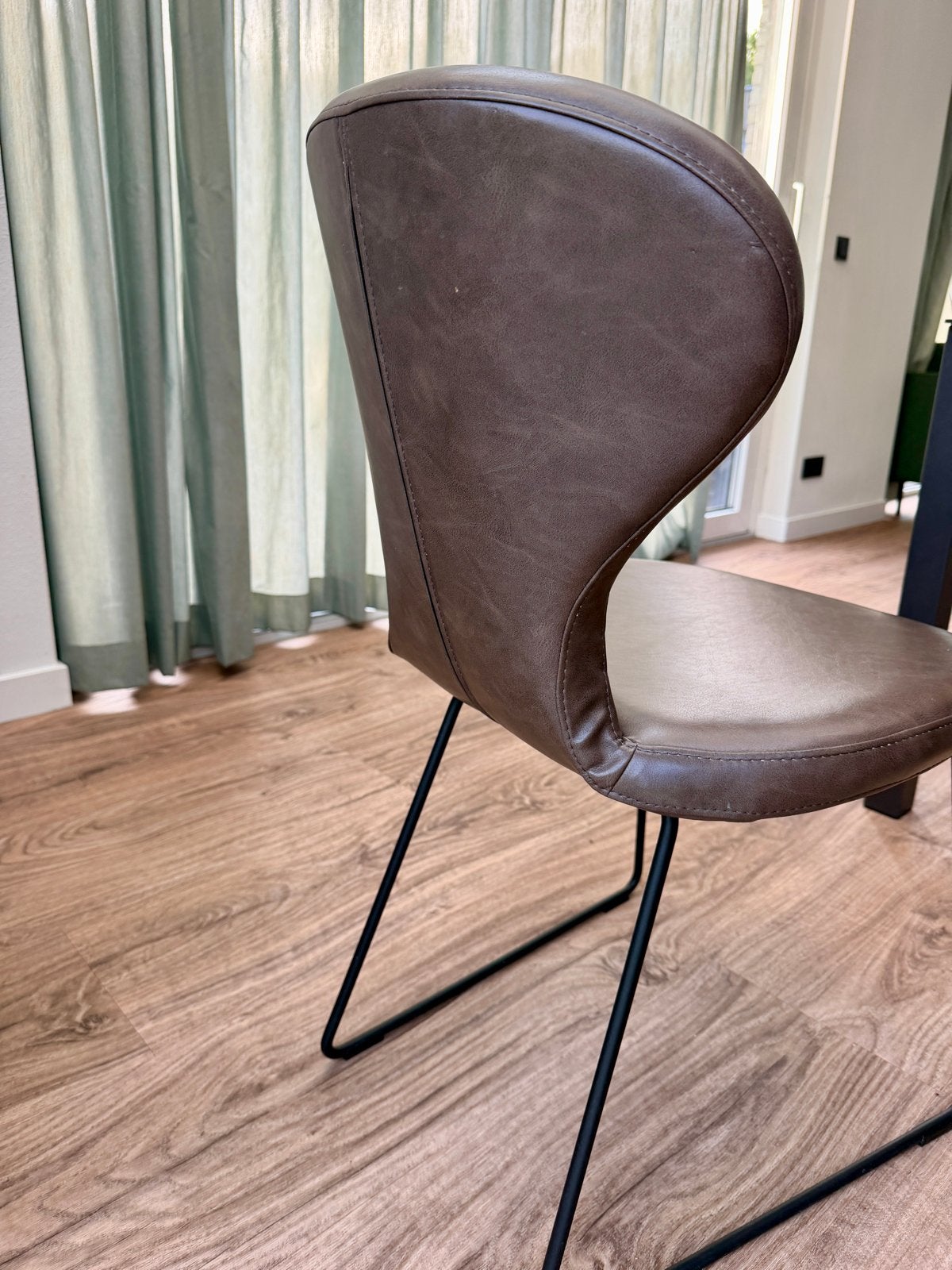 14 Designstoelen + 2 Fauteuils Bree’s New World, Ophalen, Gebruikt, Bruin, Leer