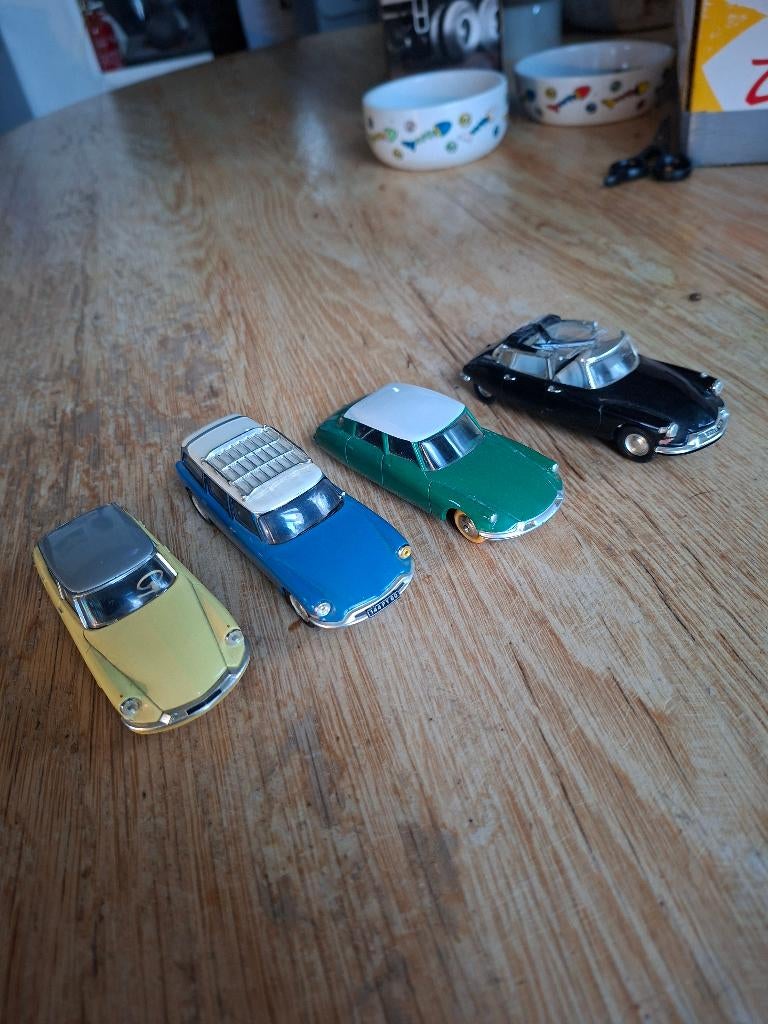 Citroen DS 4x, Hobby en Vrije tijd, Modelauto's | 1:43, Ophalen, Auto, Overige merken
