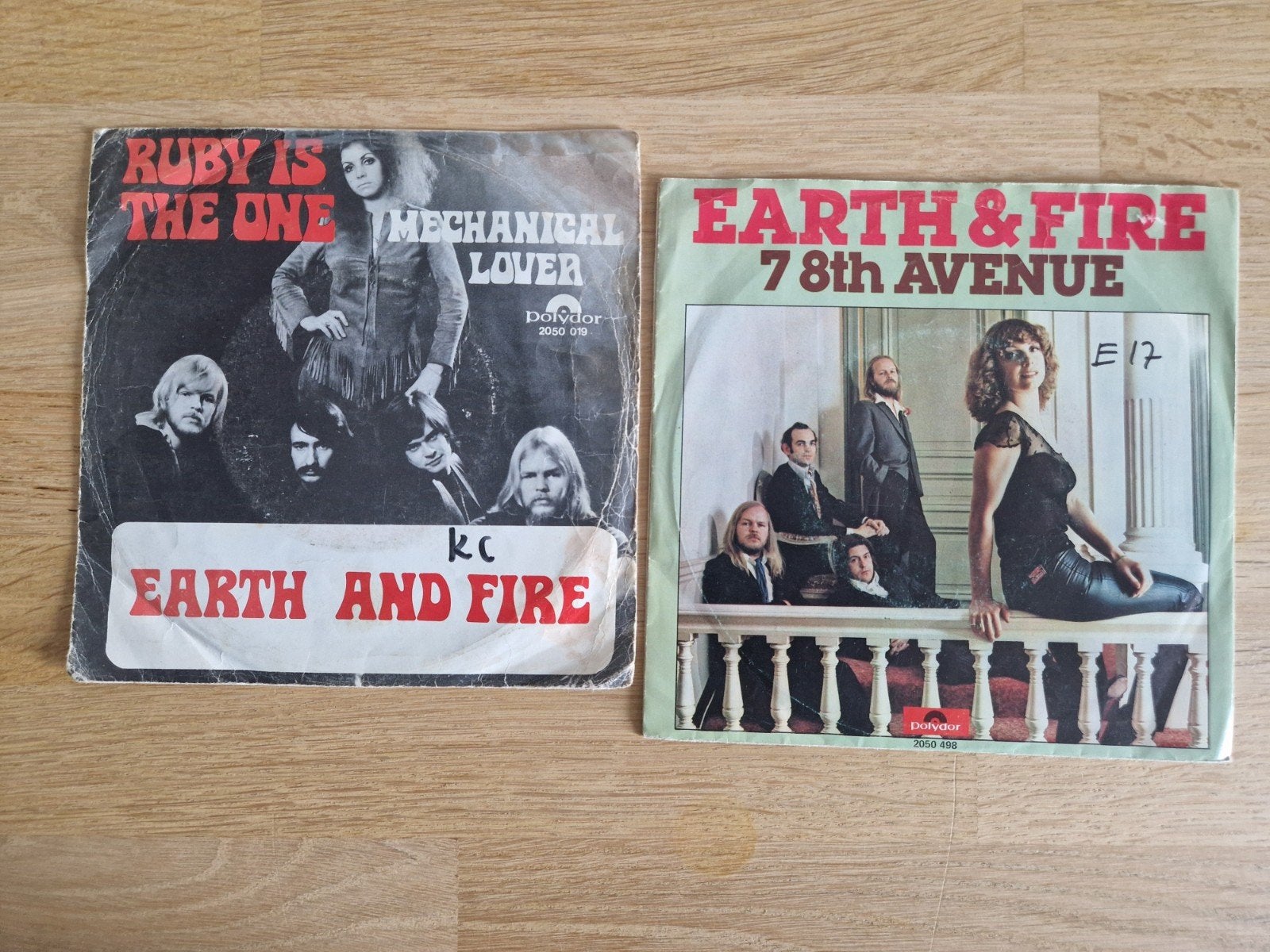 2 oude singles van Earth & Fire, Ophalen of Verzenden, Gebruikt, Overige formaten