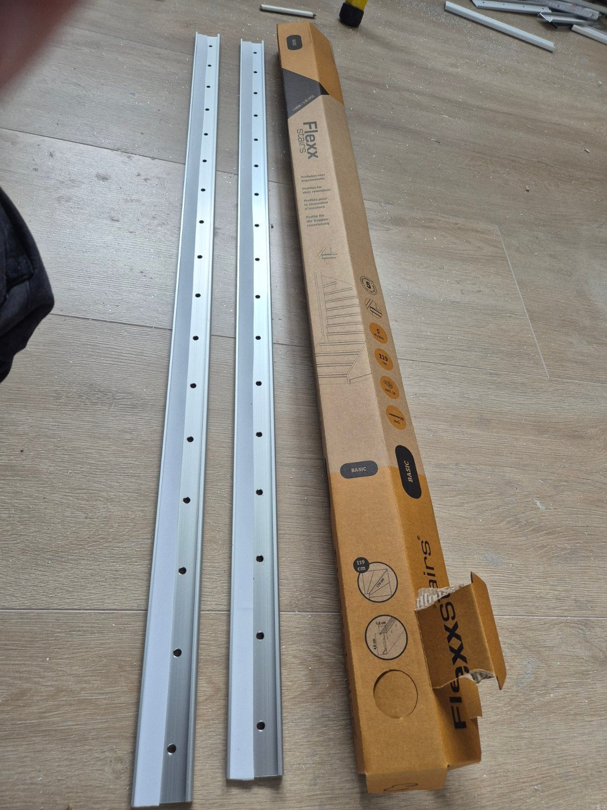 2 stuks Flexx Stairs Basic trap profielen 119 cm, Doe-het-zelf en Verbouw, Ophalen of Verzenden, Nieuw, Minder dan 2 meter