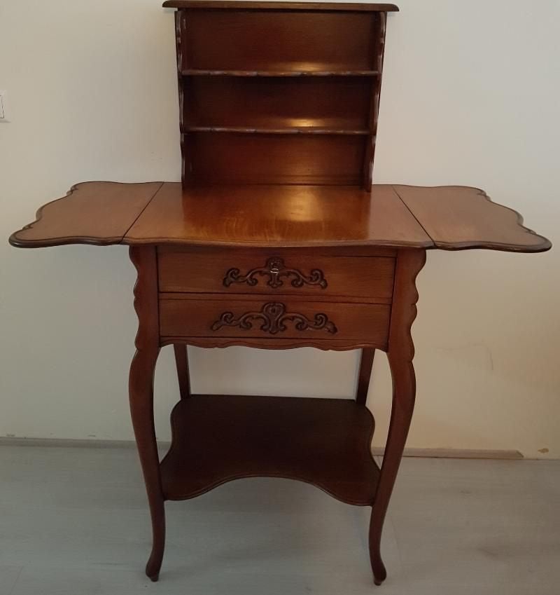 Mahonie biedermeier stomme knecht/buffetkastje, Ophalen