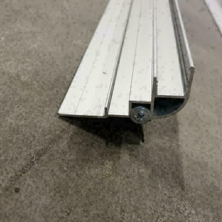 12x aluminium afdichtprofiel met rubber 262 cm lang, Ophalen, Gebruikt