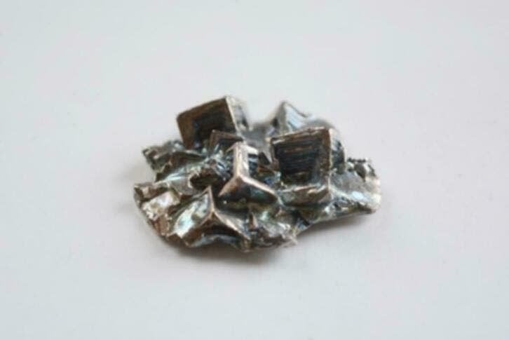 Bismut *nr. 1*, Ophalen of Verzenden, Mineraal