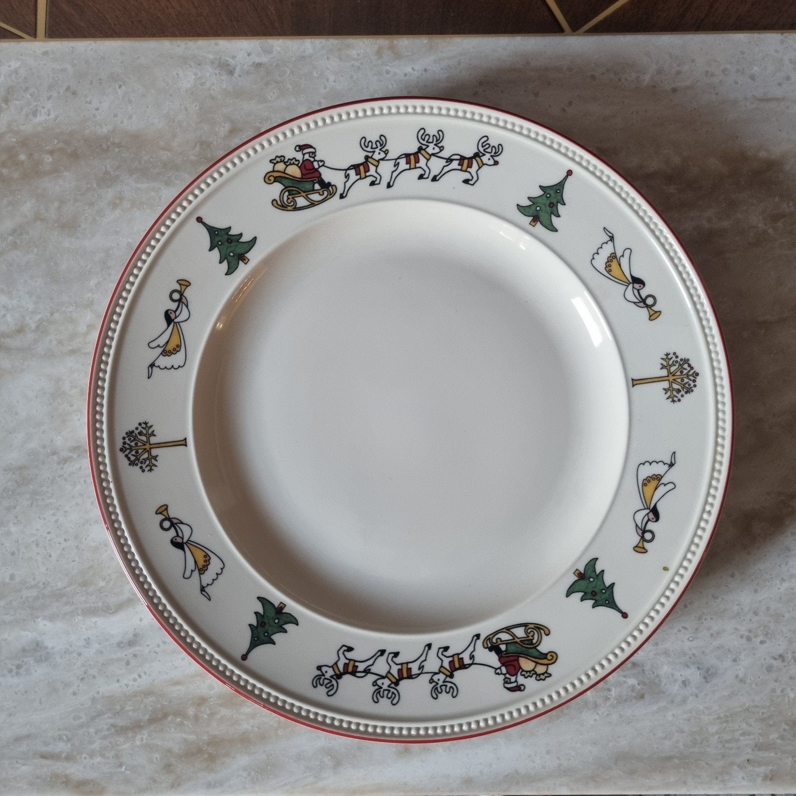 4x Wedgwood Windsor Christmas dinerborden - perfecte staat, Ophalen of Verzenden, Zo goed als nieuw, Bord(en), Wedgwood