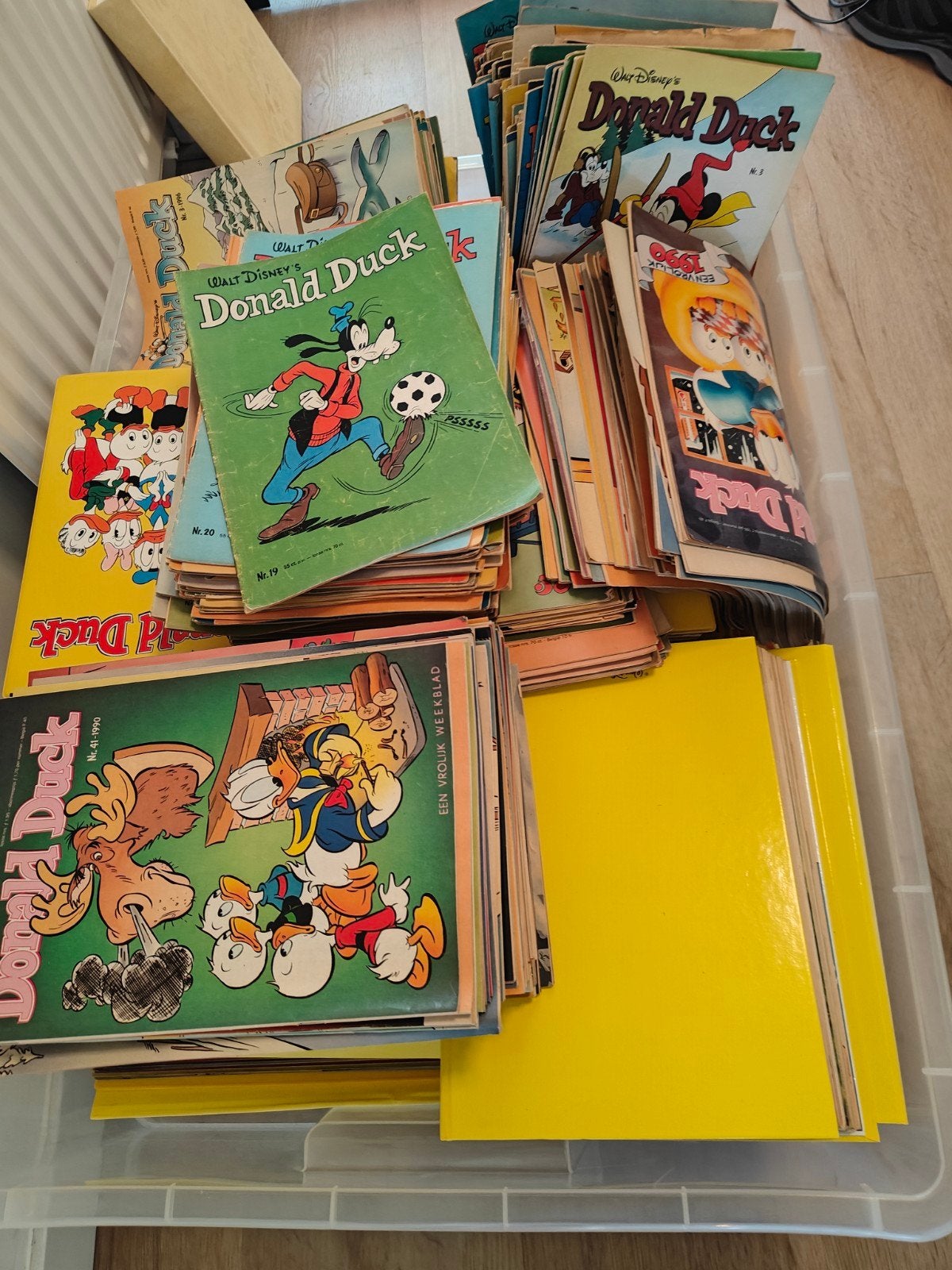 Grote collectie Donald Duck strips/jaargangen, Boeken, Stripboeken, Complete serie of reeks, Ophalen, Gelezen