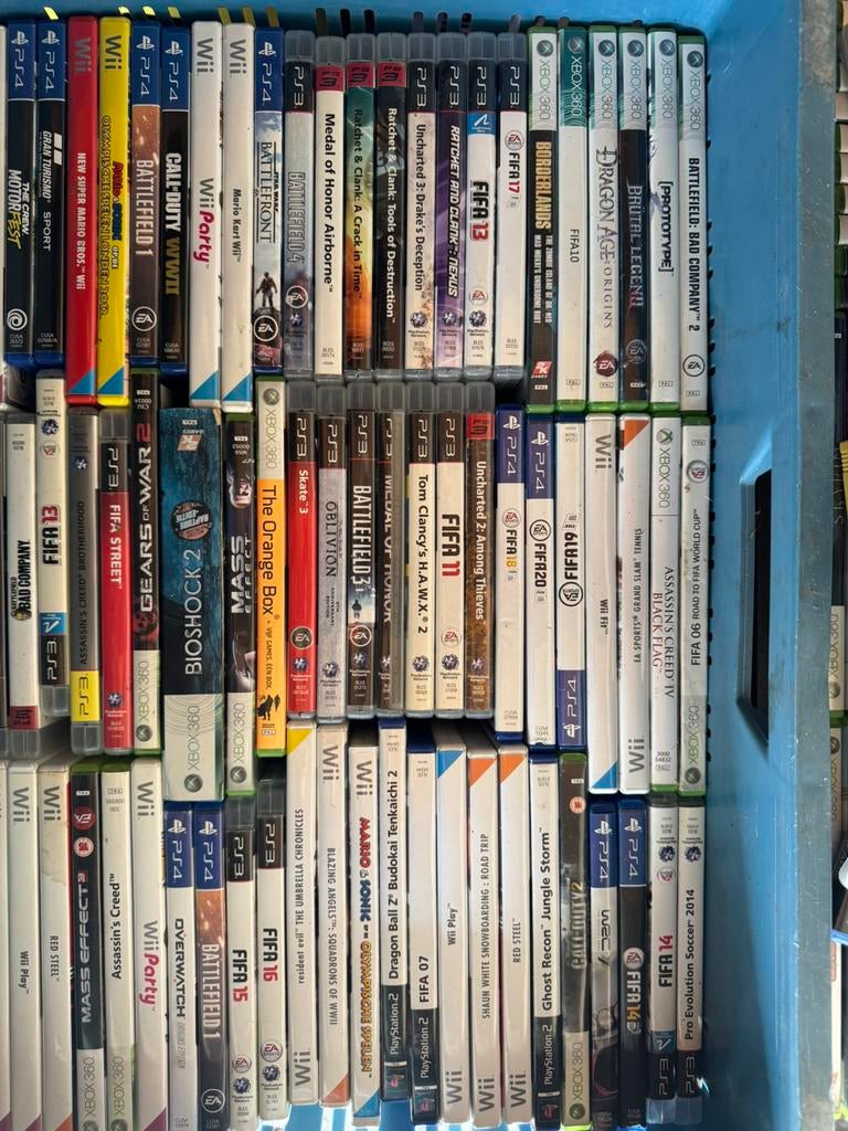 950 games alle platformen PS1 PS2 PS3 PSP WII XBOX XBOX 360, Ophalen, Overige genres, 1 speler, Zo goed als nieuw
