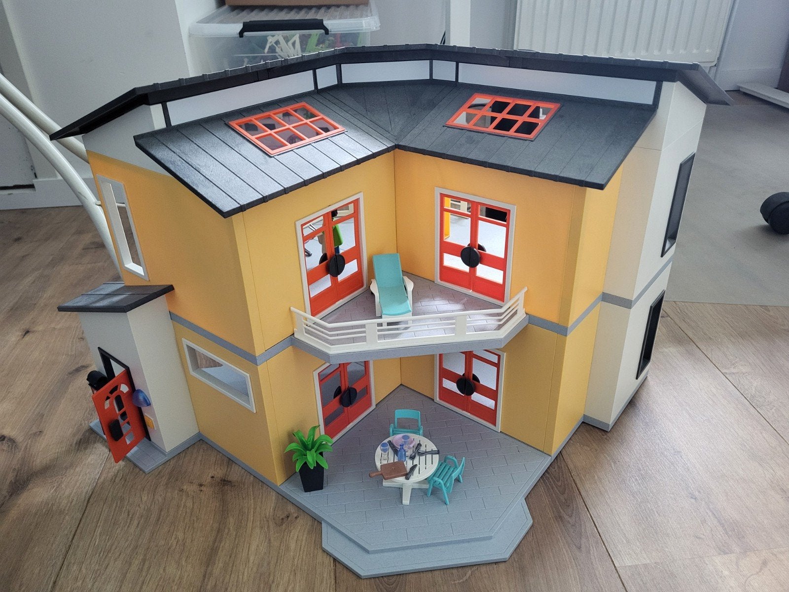 Playmobil City Life Modern Woonhuis 9266, Kinderen en Baby's, Speelgoed | Playmobil, Ophalen, Zo goed als nieuw