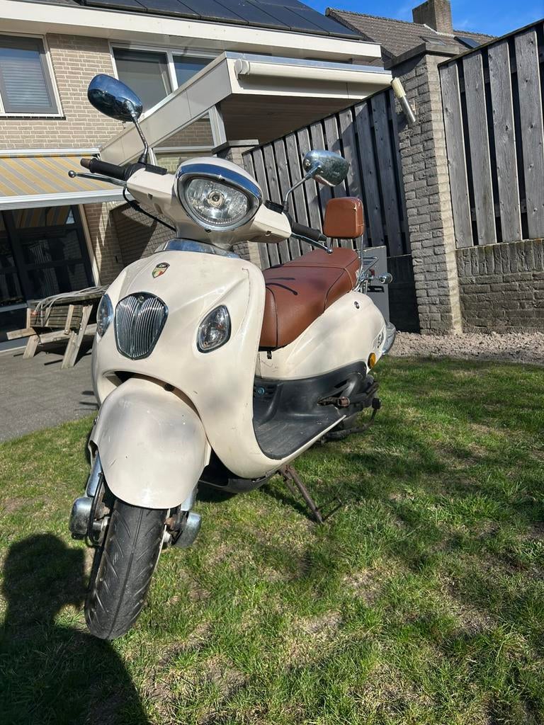 VOM scooter, Ophalen, Gebruikt, Benzine