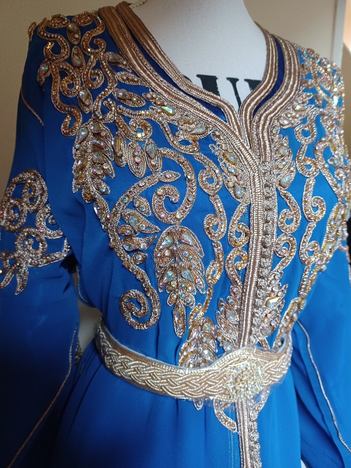 Te koop nieuwe marokkaanse jurk takchita tekshita kaftan, Ophalen of Verzenden, Nieuw, Overige typen