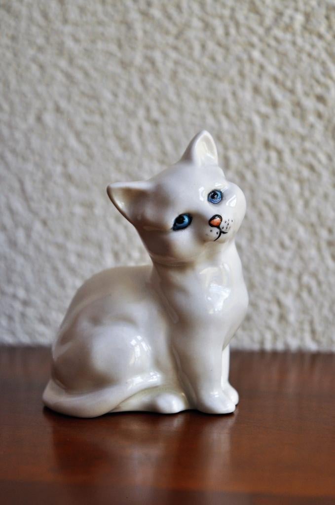 Vintage Poes Beswick Porselein 8 cm, Ophalen of Verzenden, Gebruikt, Hond of Kat, Beeldje of Figuurtje