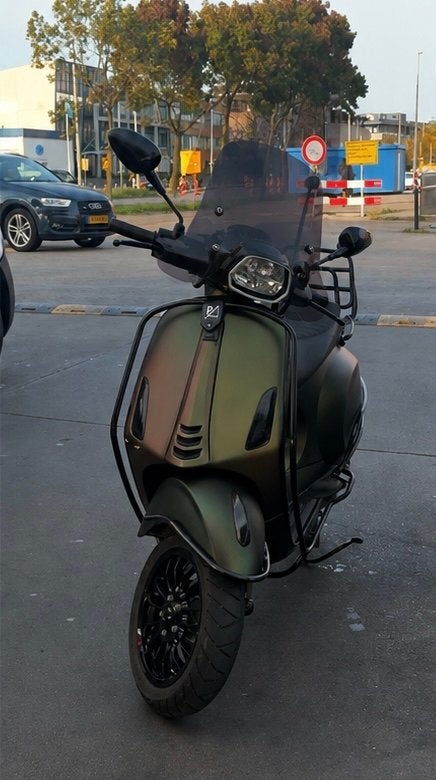Vespa Sprint Custom Groen 2022, Ophalen, Overige modellen, Maximaal 45 km/u, Zo goed als nieuw