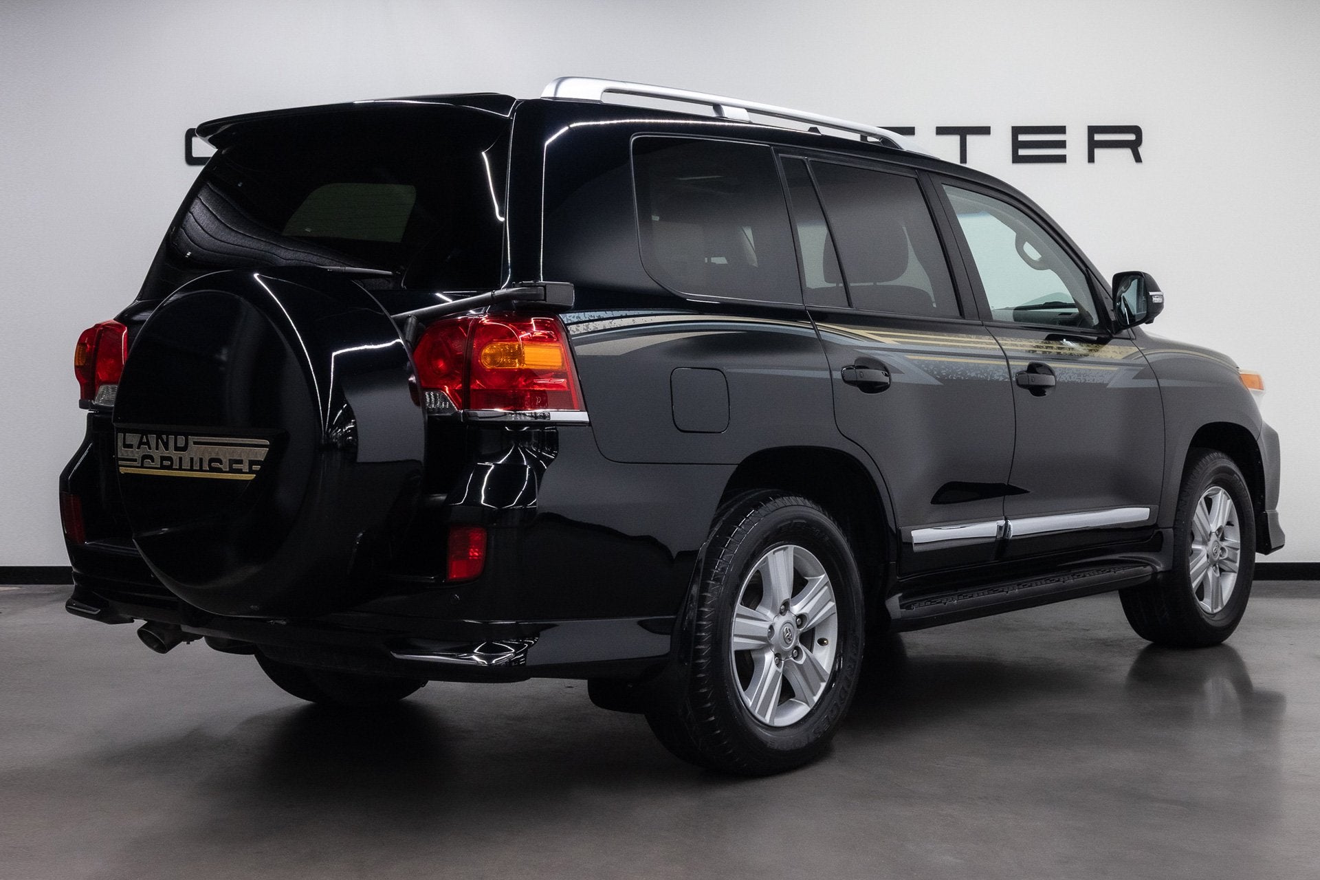 Toyota Land Cruiser V8 5.7 V8 VXR 6 persoonsuitvoering (€, Auto's, Automaat, Gebruikt, 7 stoelen, Zwart