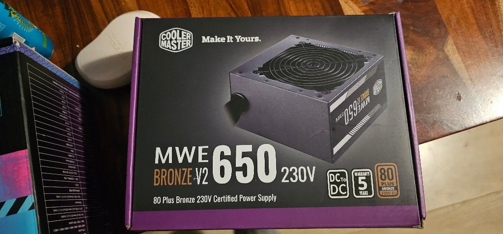 CoolerMaster MWE V2 650W 80+ Bronze, Computers en Software, Interne voedingen, Ophalen of Verzenden, Zo goed als nieuw