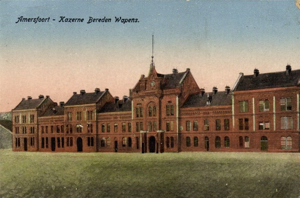 Amersfoort - Kazerne Bereden Wapens. - 1917 gelopen, Verzenden, Voor 1920, Gelopen, Utrecht