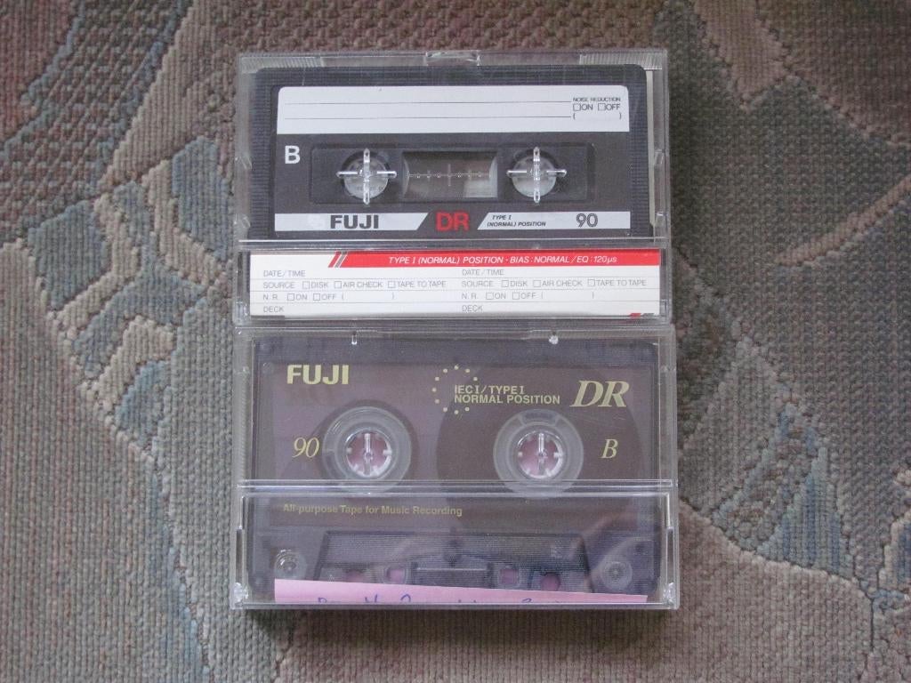 2 fraaie Fuji DR 90 cassettebandjes, 2 t/m 25 bandjes, Overige genres, Ophalen of Verzenden, Zo goed als nieuw